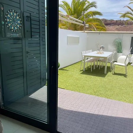 Luxury Avilla Olas - Swimming Pool 85m Long - Garage