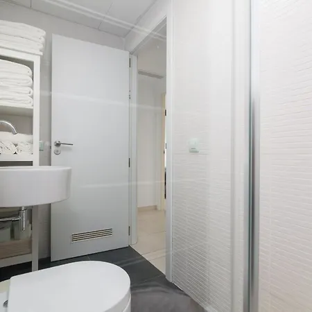 Luxury Avilla Olas - Swimming Pool 85m Long - Garage דירה *