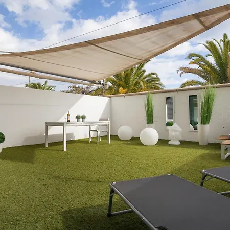 Luxury Avilla Olas - Swimming Pool 85m Long - Garage *