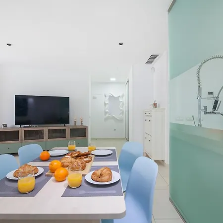 דירה Luxury Avilla Olas - Swimming Pool 85m Long - Garage פאלם-מאר