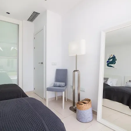 Apartment Luxury Avilla Olas - Swimming Pool 85m Long - Garage