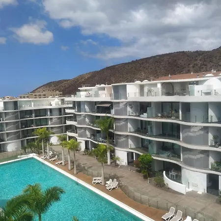 Luxury Avilla Olas - Swimming Pool 85m Long - Garage * Palm-mar